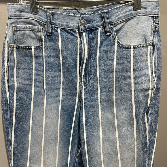 Women’s American Eagle Blue Jeans With White Stripes Mom Jeans Size 8 Extra Long - Picture 4 of 13